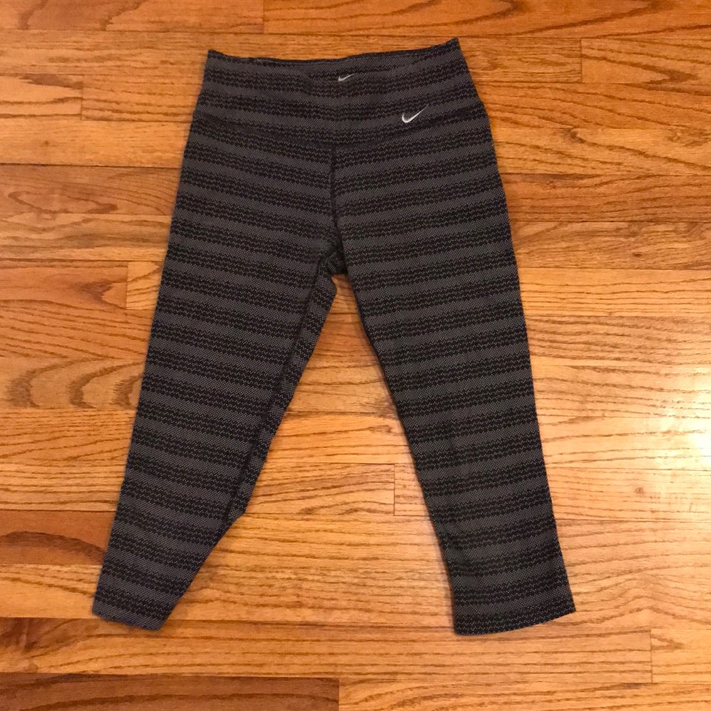 Nike Dri-Fit Calf Length Leggings